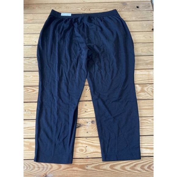 NWT Lane Bryant Ponte Ankle Pants Size 22/24 Women’s Mid Rise MSRP $59.95 - Picture 2 of 10